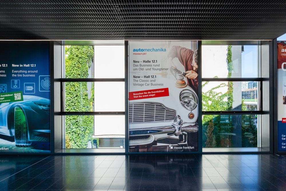indoor-advertising-1